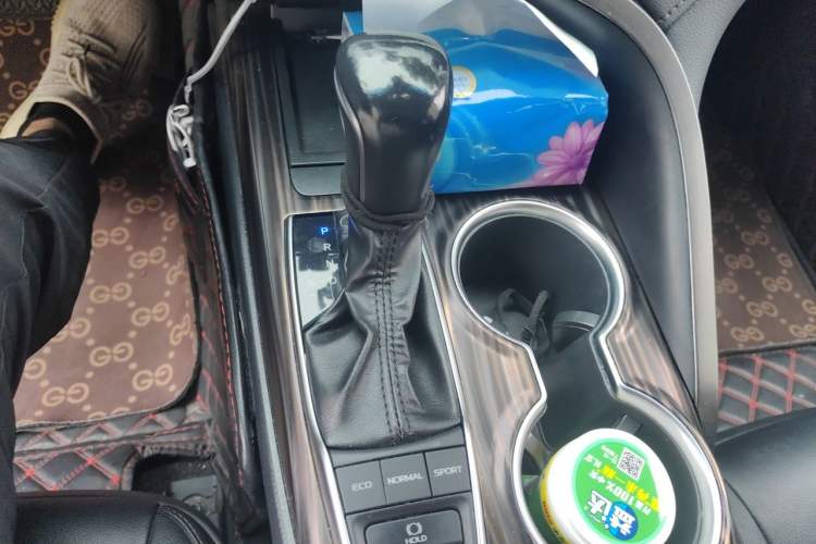 Used Toyota Camry 2019 Revised Version 2.5G Luxury Edition Gear Lever