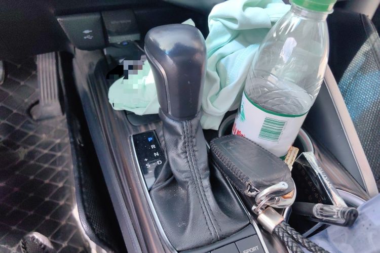 Used Toyota Camry 2019 2.5G Luxury Edition China VI Standard Gear Lever