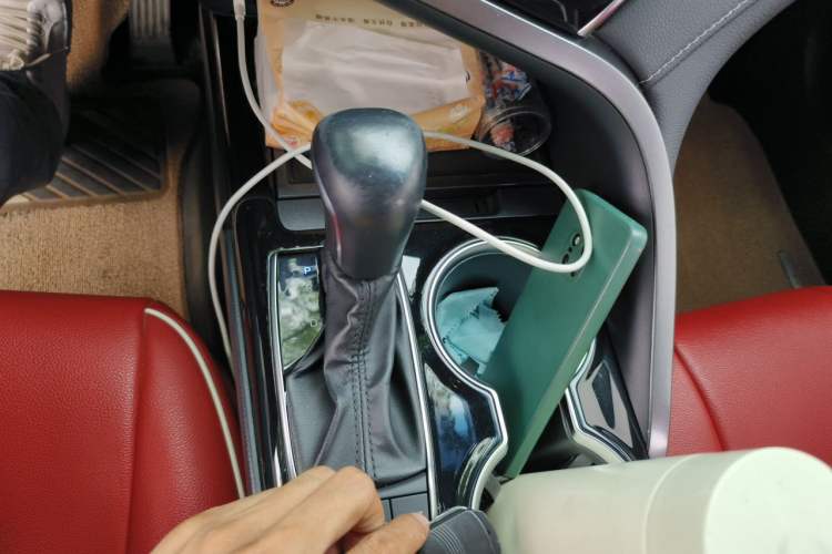 Used Toyota Camry 2019 2.5S FENGSHANG Version China V Standard Gear Lever