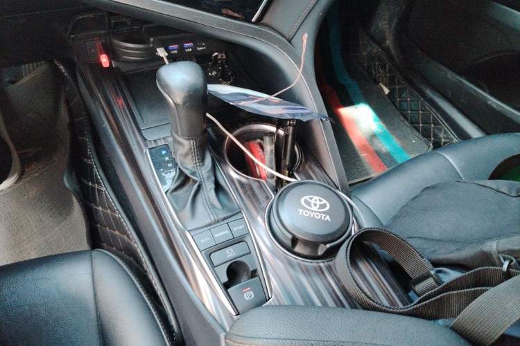 Used Toyota Camry 2019 Revised Version 2.5G Luxury Edition Gear Lever