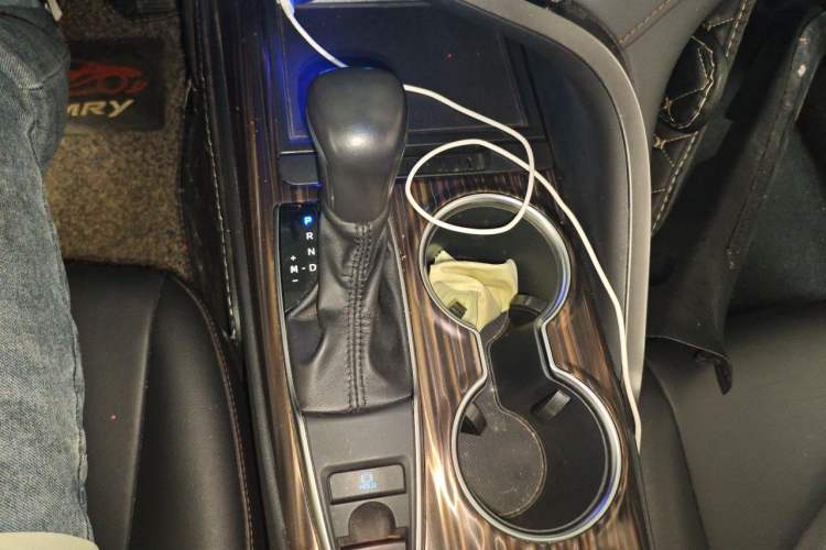 Used Toyota Camry 2019 2.0G Luxury Edition China V Standard Gear Lever