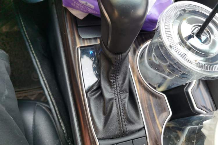 Used Toyota Camry 2019 Revised Version 2.5G Luxury Edition Gear Lever