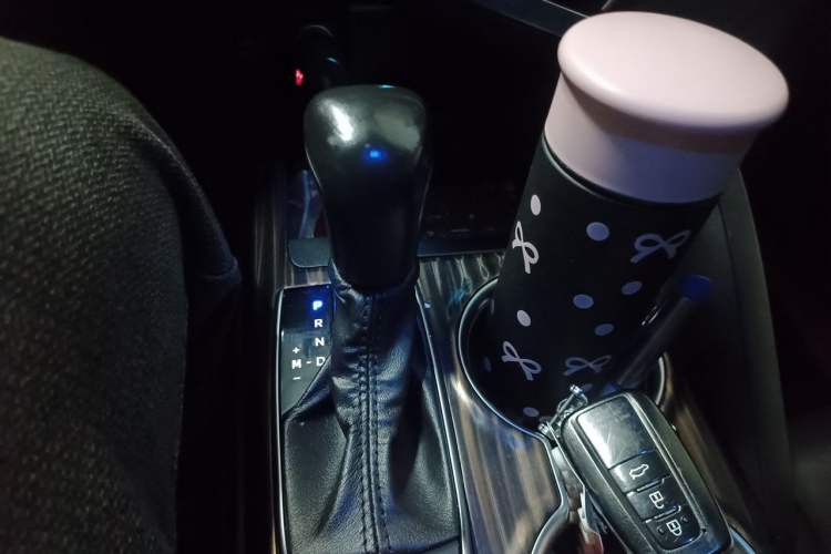 Used Toyota Camry 2019 2.0G Luxury Edition China V Standard Gear Lever
