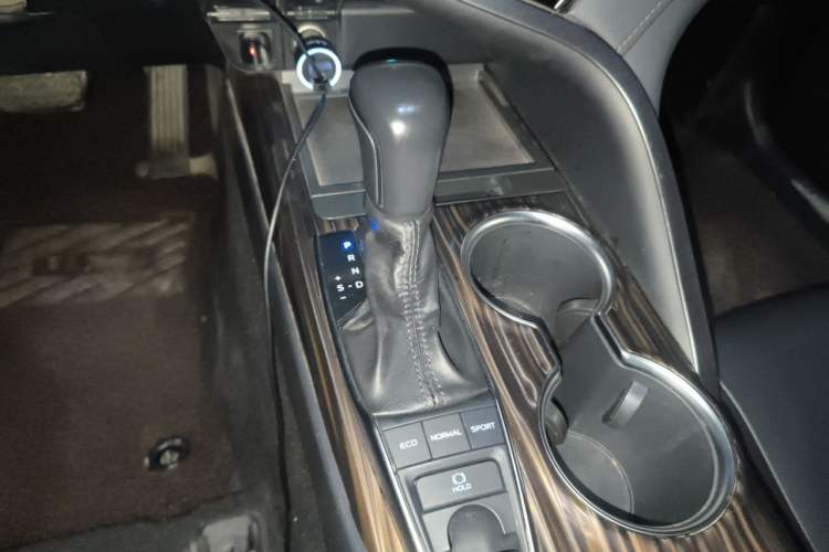 Used Toyota Camry 2019 Revised Version 2.5G Luxury Edition Gear Lever