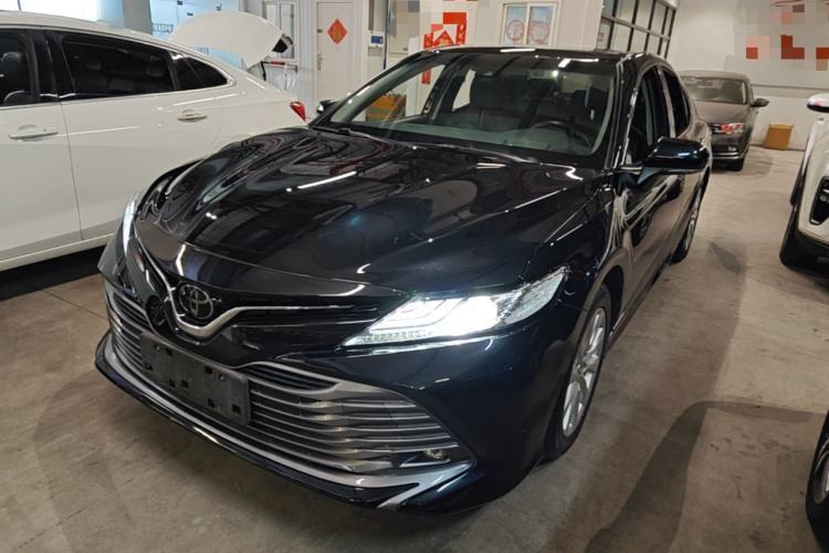 Used Toyota Camry 2019 Revised Version 2.0G Luxury Edition Guazi used car, China used car export, Used car for sale, Used cars, Cheapest cars for sale