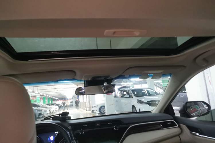 Used Toyota Camry 2019 2.0G Luxury Edition China VI Standard Headliner