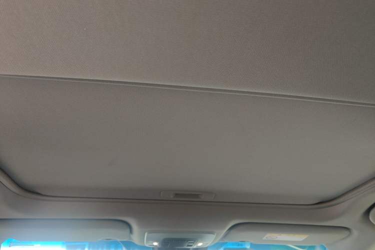 Used Toyota Camry 2019 2.0G Luxury Edition China VI Standard Headliner