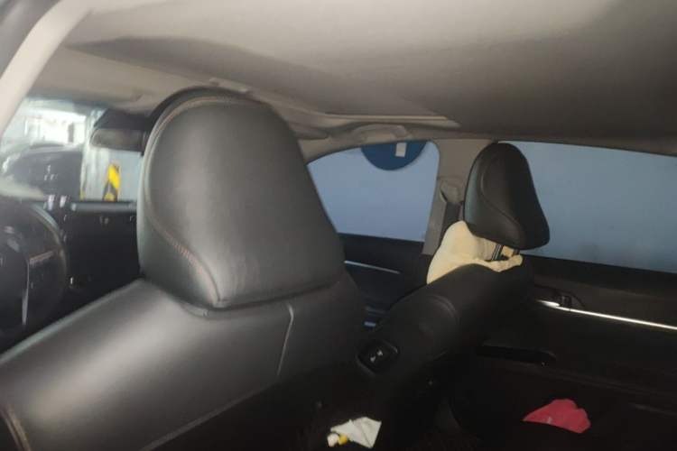 Used Toyota Camry 2019 Revised Version 2.0G Luxury Edition Headliner