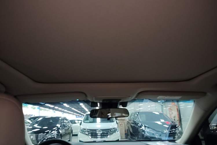 Used Toyota Camry 2019 2.5G Luxury Edition China VI Standard Headliner