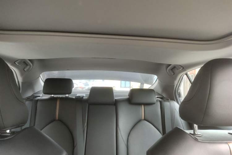Used Toyota Camry 2019 2.0G Luxury Edition China VI Standard Headliner