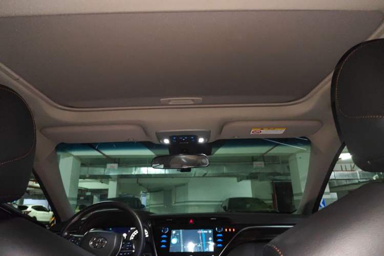 Used Toyota Camry 2019 2.0G Luxury Edition China VI Standard Headliner