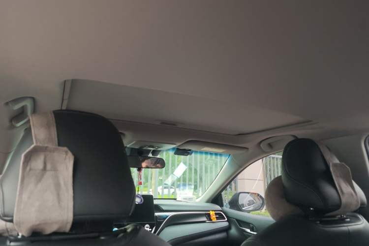 Used Toyota Camry 2019 Revised Version 2.0S Fēngshàng Edition Headliner
