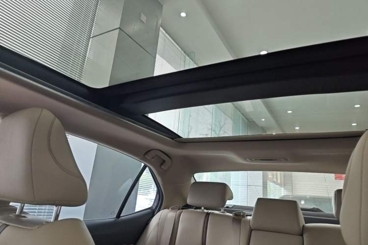 Used Toyota Camry 2019 Revised Version Dual-Engine 2.5 HG Luxury Edition Headliner