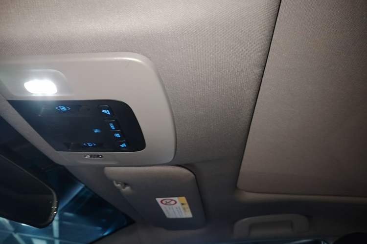 Used Toyota Camry 2019 Revised Version 2.5G Luxury Edition Headliner