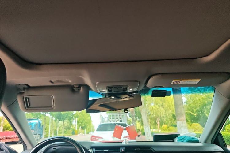 Used Toyota Camry 2019 2.5G Luxury Edition China VI Standard Headliner
