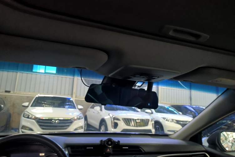 Used Toyota Camry 2019 Revised Version 2.0G Luxury Edition Headliner