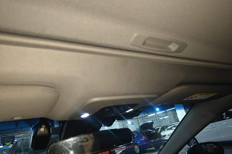 Used Toyota Camry 2019 Revised Version 2.0G Luxury Edition Headliner