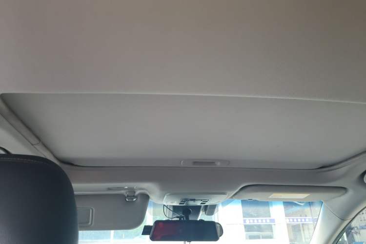 Used Toyota Camry 2019 2.0G Luxury Edition China VI Standard Headliner