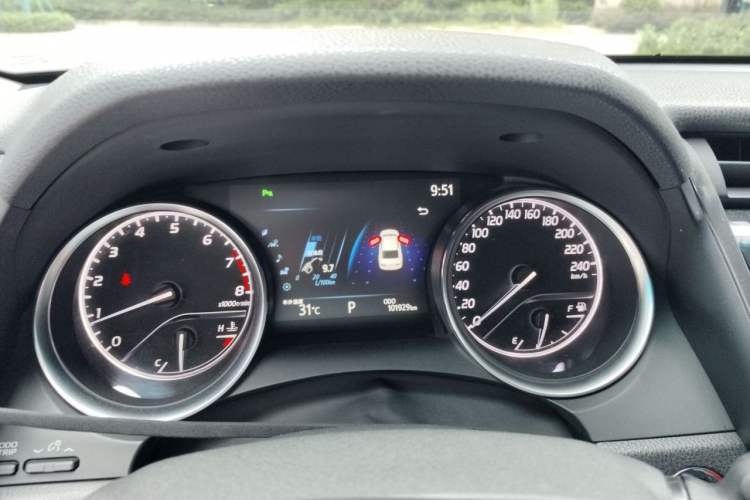Used Toyota Camry 2019 2.0G Luxury Edition China VI Standard Instrument Cluster