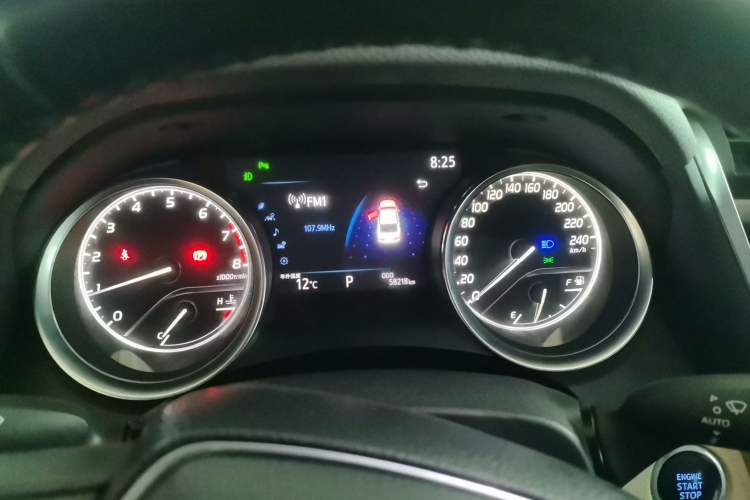 Used Toyota Camry 2019 2.5G Luxury Edition China VI Standard Instrument Cluster