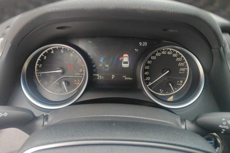 Used Toyota Camry 2019 2.0G Luxury Edition China VI Standard Instrument Cluster