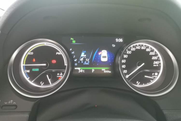 Used Toyota Camry 2019 Dual-Engine 2.5HS FENGSHANG Edition China VI Standard Instrument Cluster
