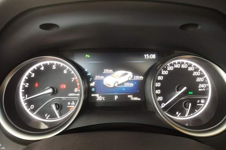 Used Toyota Camry 2019 Revised Version 2.0G Luxury Edition Instrument Cluster