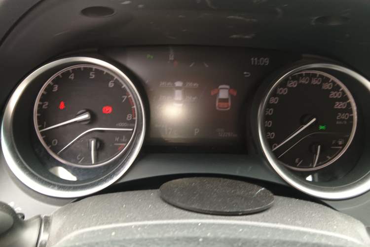 Used Toyota Camry 2019 2.0G Luxury Edition China VI Standard Instrument Cluster