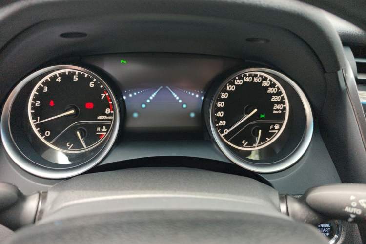 Used Toyota Camry 2019 2.0G Luxury Edition China VI Standard Instrument Cluster