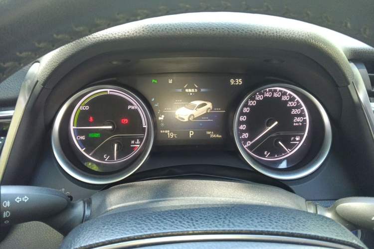 Used Toyota Camry 2019 Revised Version Dual-Engine 2.5 HG Luxury Edition Instrument Cluster