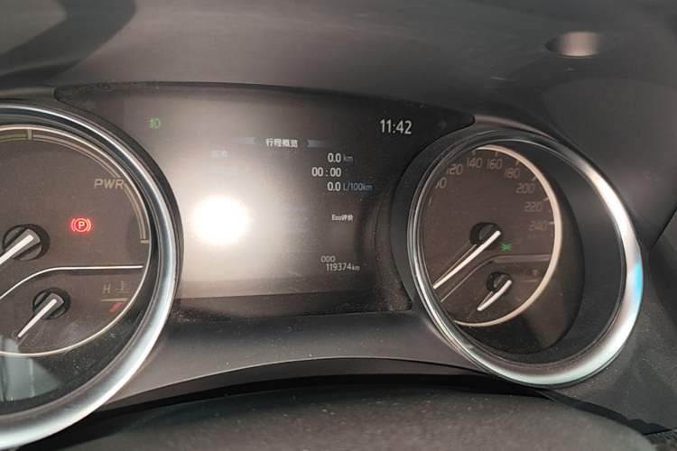 Used Toyota Camry 2019 Revised Version Dual-Engine 2.5 HG Luxury Edition Instrument Cluster
