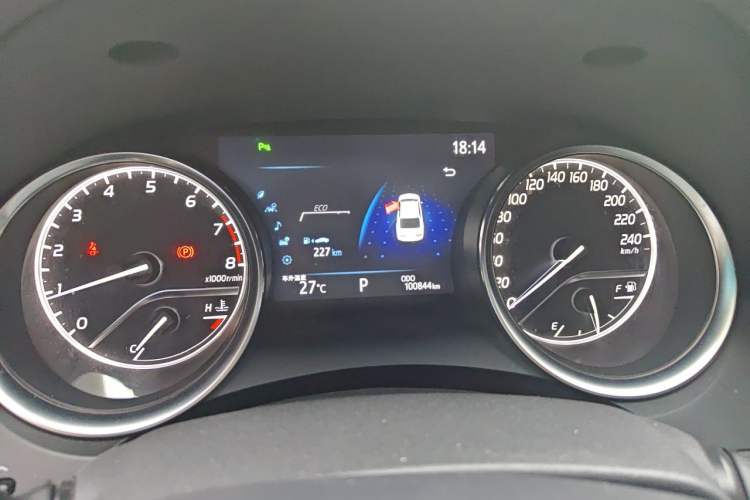 Used Toyota Camry 2019 2.5G Luxury Edition China VI Standard Instrument Cluster