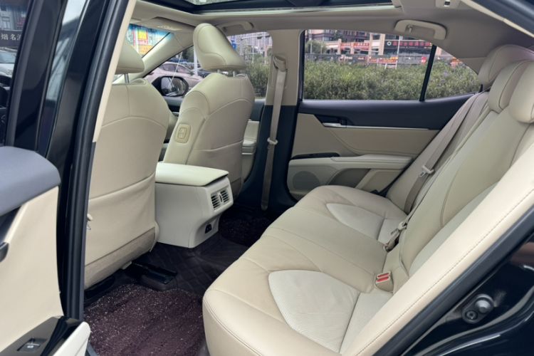 Used Toyota Camry 2019 2.5G Luxury Edition China V Standard Interior 1