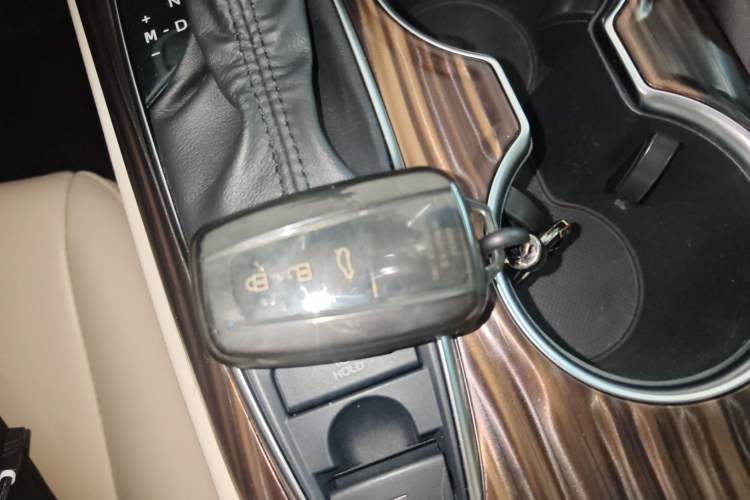 Used Toyota Camry 2019 2.0G Luxury Edition China VI Standard Interior 1