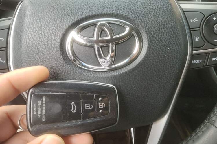 Used Toyota Camry 2019 2.0G Luxury Edition China VI Standard Interior 1
