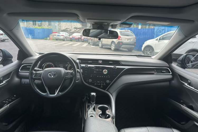 Used Toyota Camry 2019 2.5G Luxury Edition China VI Standard Interior 1