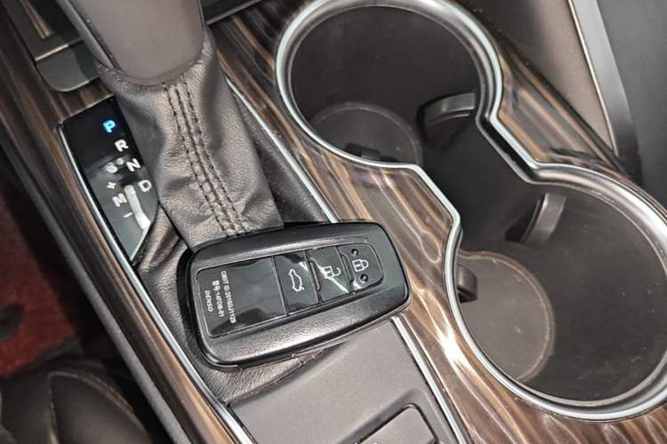 Used Toyota Camry 2019 2.0G Luxury Edition China VI Standard Interior 1