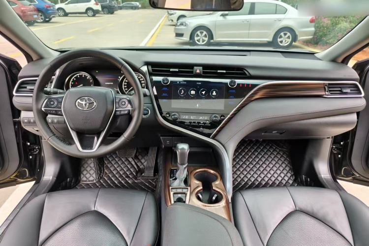 Used Toyota Camry 2019 2.5G Luxury Edition China VI Standard Interior 1