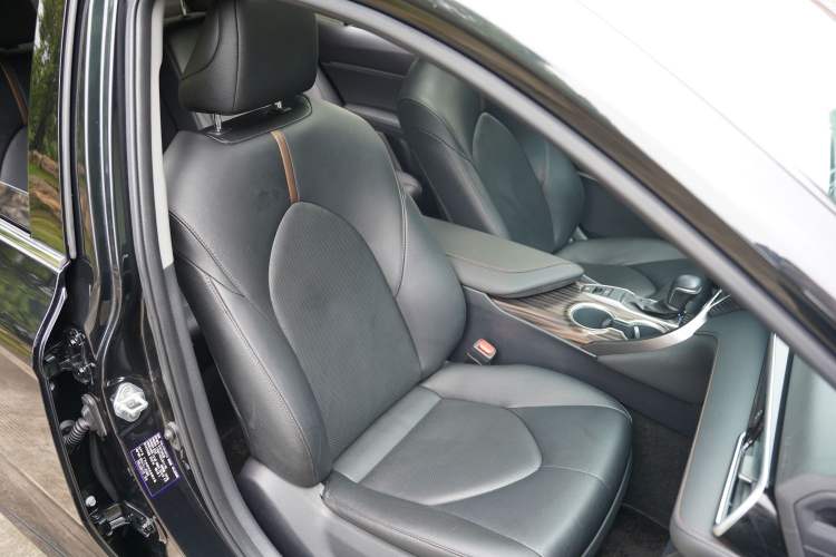 Used Toyota Camry 2019 Revised Version 2.0G Luxury Edition Interior 10