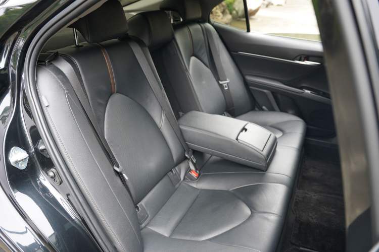 Used Toyota Camry 2019 Revised Version 2.0G Luxury Edition Interior 11