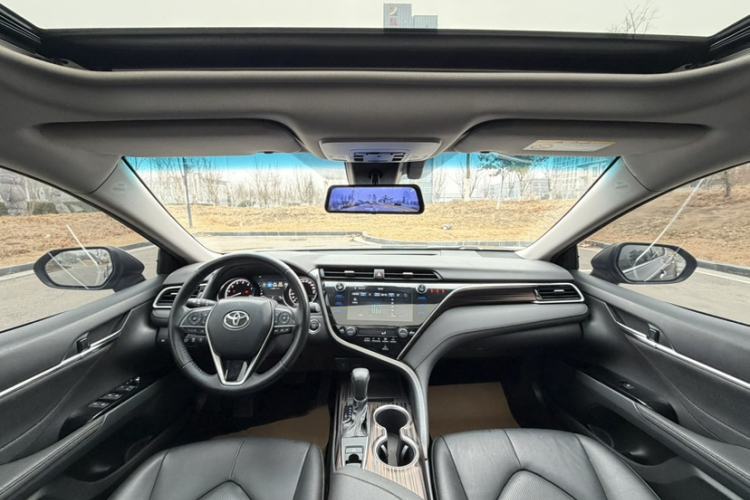 Used Toyota Camry 2019 2.0G Luxury Edition China VI Standard Interior 2