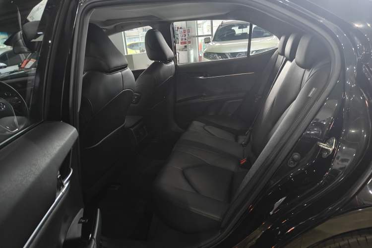 Used Toyota Camry 2019 2.0G Luxury Edition China VI Standard Interior 2