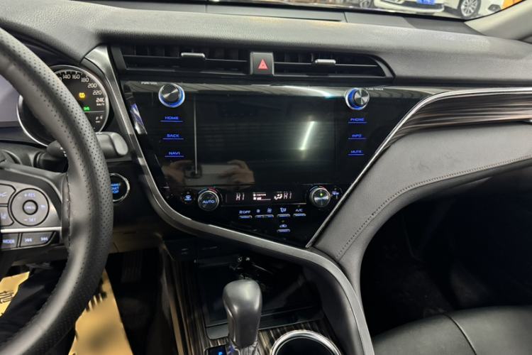Used Toyota Camry 2019 2.0G Luxury Edition China VI Standard Interior 2