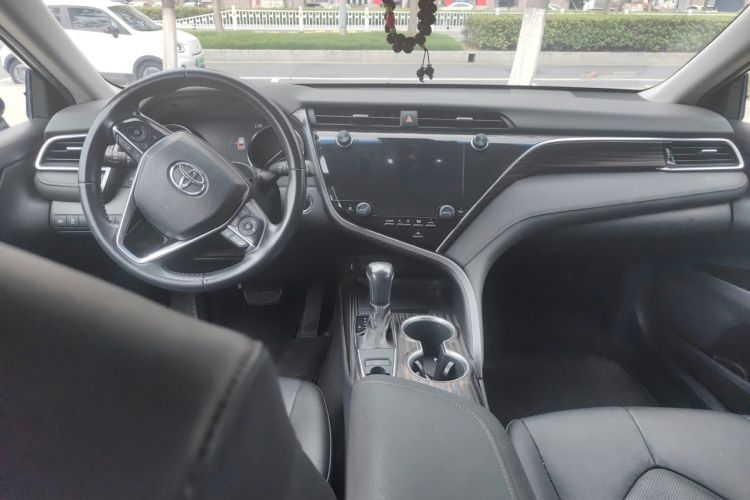 Used Toyota Camry 2019 Revised Version 2.0G Luxury Edition Interior 2