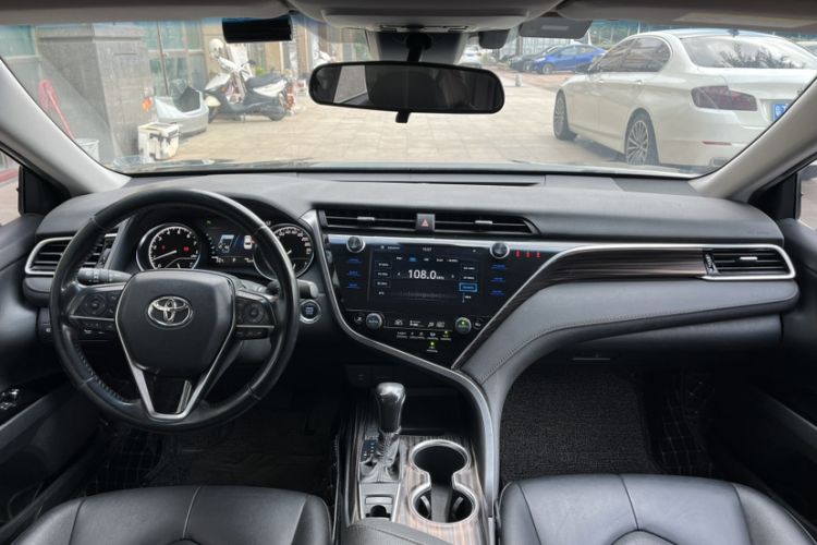 Used Toyota Camry 2019 2.0G Luxury Edition China VI Standard Interior 2