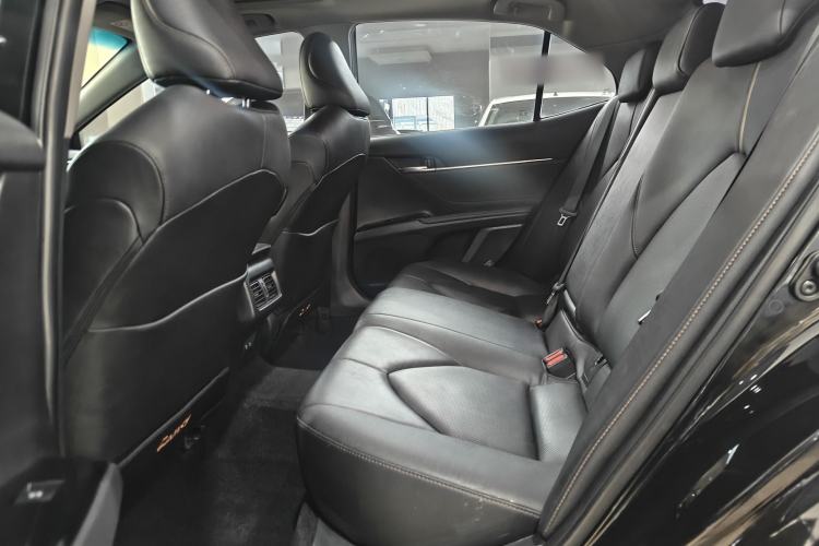 Used Toyota Camry 2019 Revised Version 2.0G Luxury Edition Interior 3