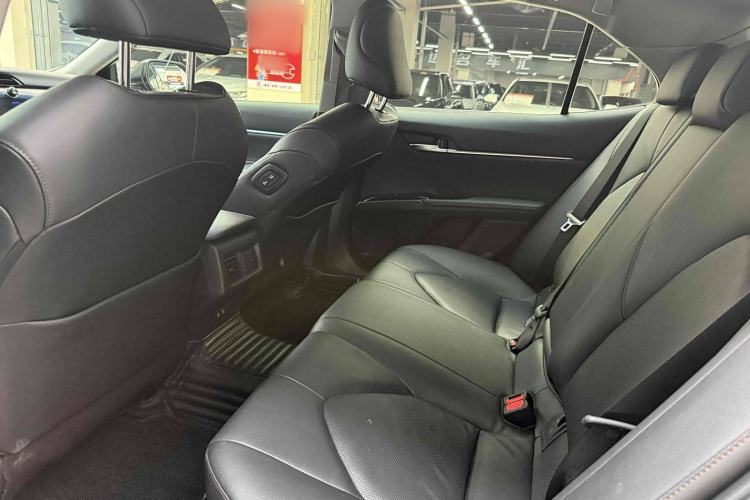 Used Toyota Camry 2019 2.5G Luxury Edition China V Standard Interior 3