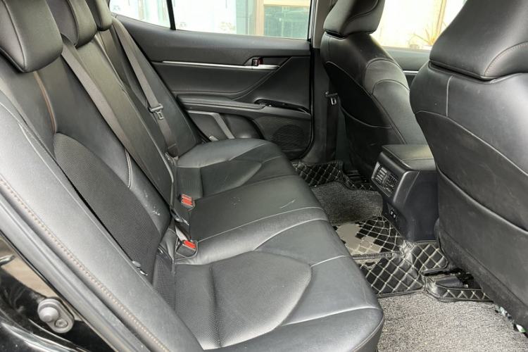 Used Toyota Camry 2019 2.0G Luxury Edition China VI Standard Interior 3