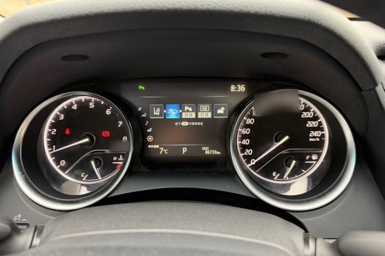 Used Toyota Camry 2019 2.0G Luxury Edition China VI Standard Interior 4