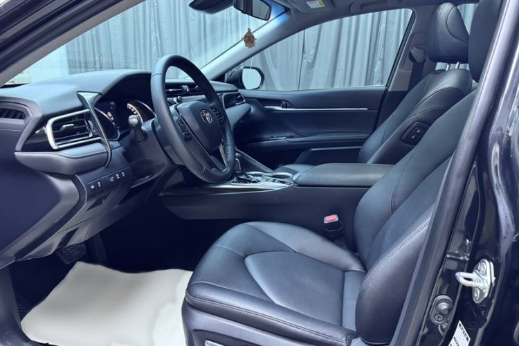 Used Toyota Camry 2019 Revised Version 2.5G Luxury Edition Interior 4